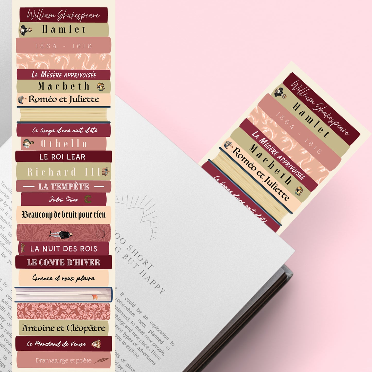 Marque-page Shakespeare, design inspirĂ© de lâĂ©poque Ă©lisabĂ©thaine et des grandes tragĂ©dies, parfait pour plonger dans lâunivers de RomĂ©o et Juliette, Hamlet ou Macbeth.