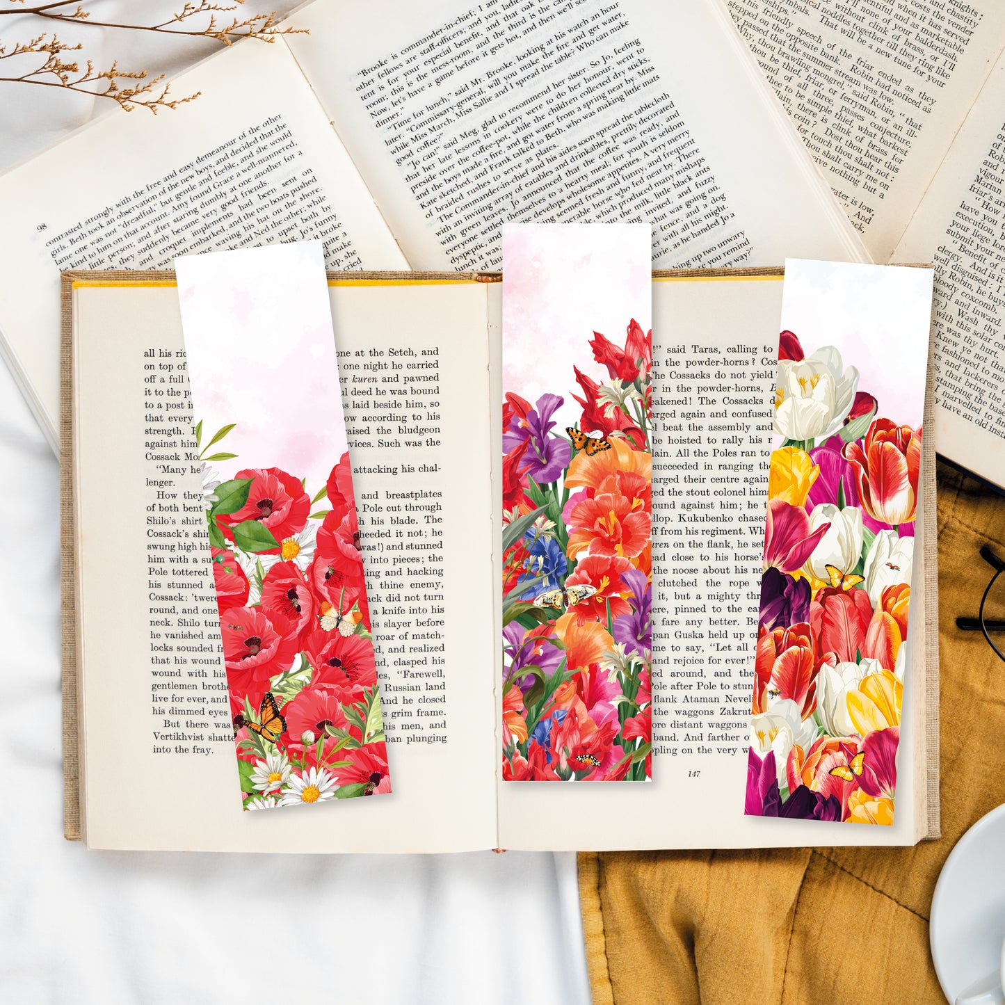 Marque-page floral au style coloré, parfait pour accompagner vos lectures de printemps